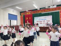Lớp A2 biểu diễn văn nghệ Chào mừng ngày Nhà giáo Việt Nam 20/11/2023