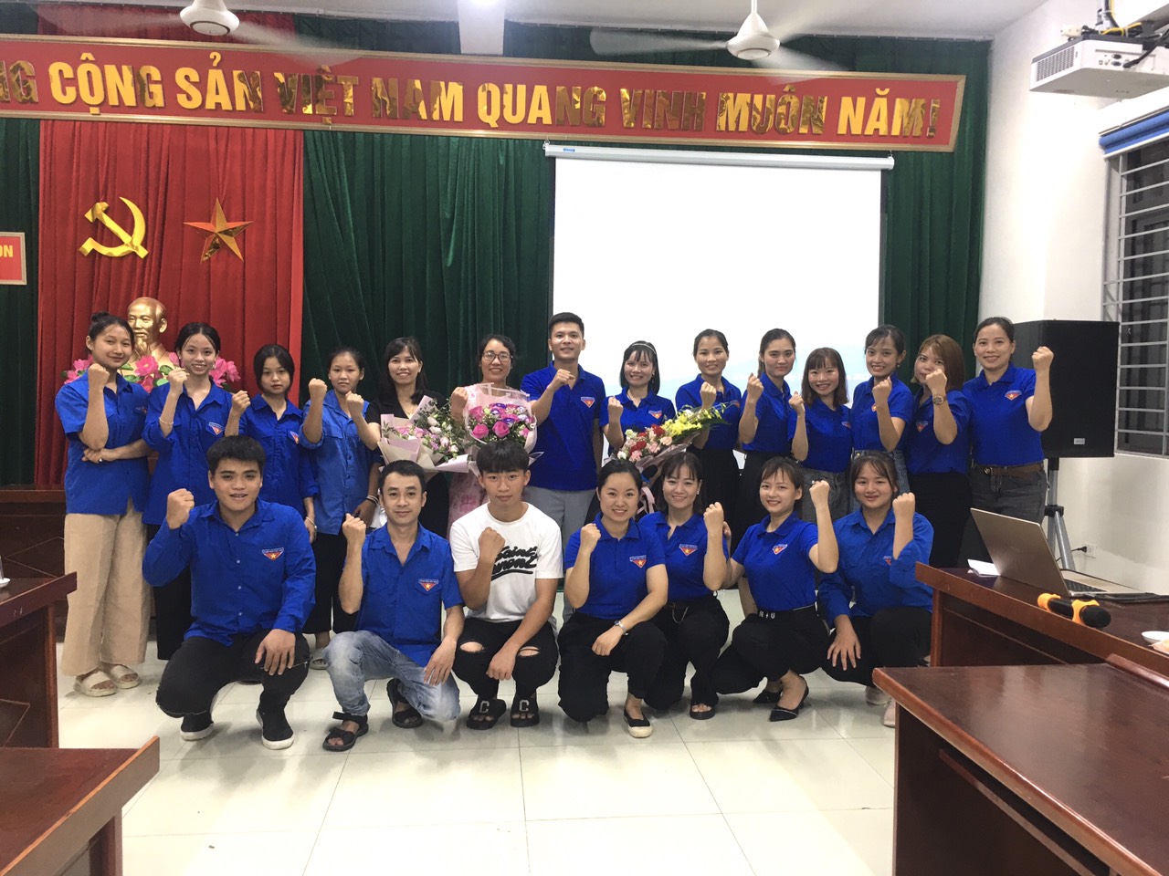 Sinh hoạt liên chi đoàn của CĐ trường MNCD 2 và CĐ thôn Áng Phao